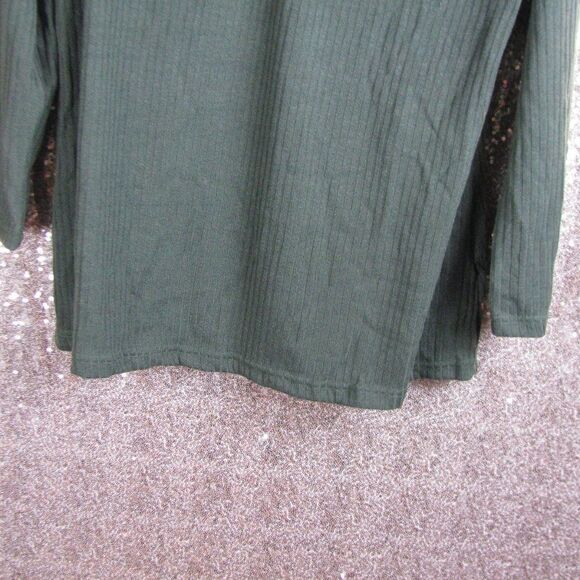 NWT BloomChic v neck lace trim top 10/M - Picture 5 of 8